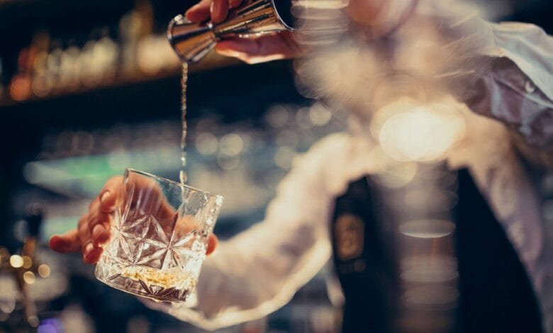 alkoholis stiklinėje