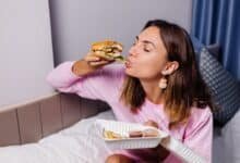 mergina valgo burgerį