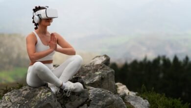 moteris su vr gamtoje