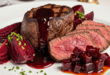 Jautienos nugarinė su vyne troškintais burokėliais